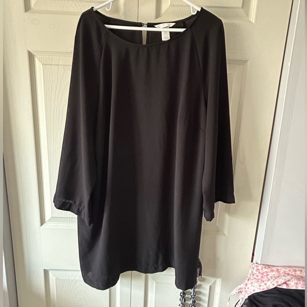 Black Flowy midi dress H&M